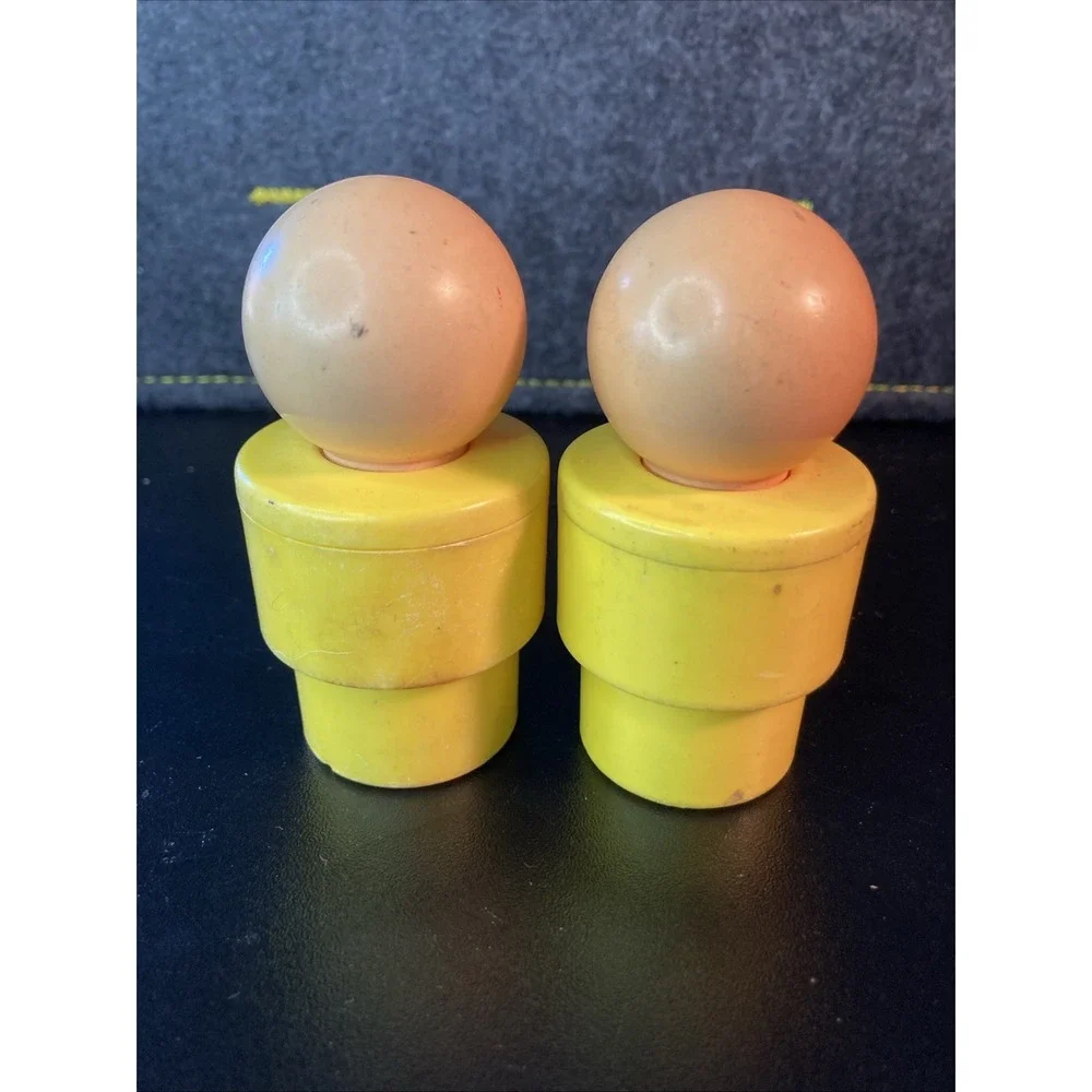 1974 2 Vintage Fisher Price‎ Little People Yellow Jumbo 3.5